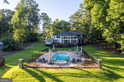 /international/us/183-lakecrest-drive-milledgeville-ga-110108549019/