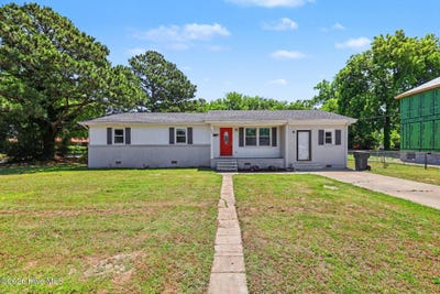 /international/us/300-s-miller-avenue-goldsboro-nc-110108503889/