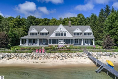 /international/us/12935-n-northport-point-road-northport-mi-110107716666/