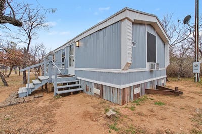 /international/us/919-austin-street-kingsland-tx-110108917700/