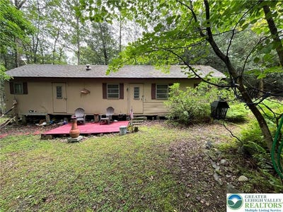/international/us/255-buck-fever-trail-pocono-twp-pa-110100890683/