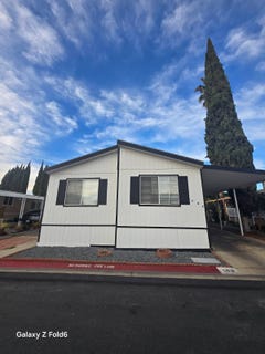 /international/us/1855-e-riverside-dr-ontario-ca-110105979075/