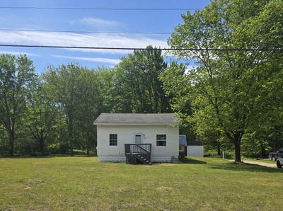 /international/us/3999-e-sternberg-road-fruitport-mi-110108358354/