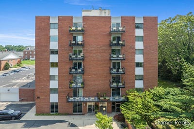/international/us/30-college-avenue-se-grand-rapids-mi-110100943574/?lang=en