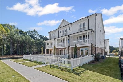 /international/us/217-village-overlook-canton-ga-110108024681/