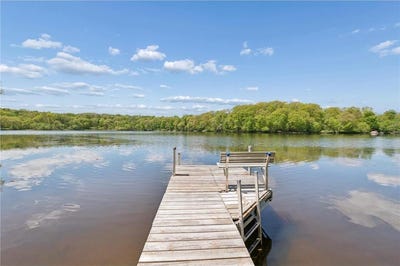 /international/us/2889-indian-mound-road-laketown-twp-wi-110108298911/
