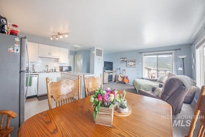 /international/us/605-park-street-lewiston-id-110098522589/