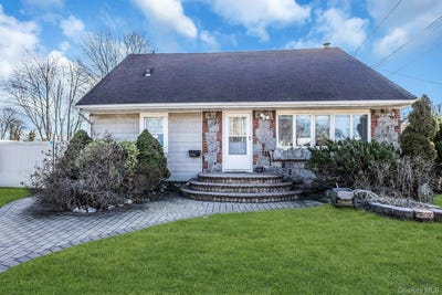 /international/us/2864-wilson-avenue-bellmore-ny-110104880533/