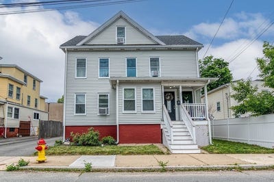 /international/us/40-falmouth-st-attleboro-ma-110108296764/