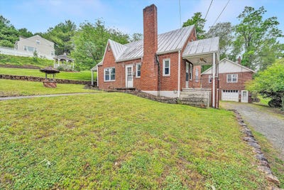 /international/us/114-w-church-st-rocky-mount-va-110108150832/
