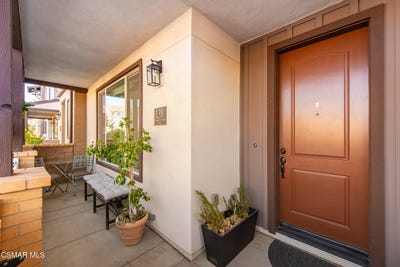 /international/us/135-farmhouse-drive-simi-valley-ca-110101315854/