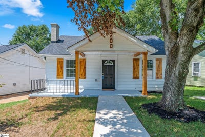 /international/us/200-mcdaniel-avenue-greer-sc-110101343833/?lang=en