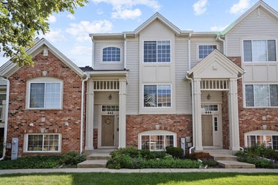 /international/us/442-churchill-drive-elgin-il-110109391112/