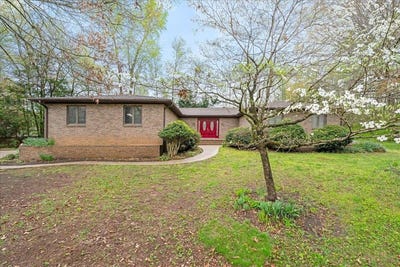 /international/us/106-clingmore-court-simpsonville-sc-110098686208/