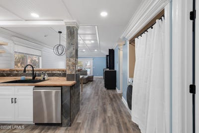 /international/us/102-battery-lane-beaufort-sc-110119626588/