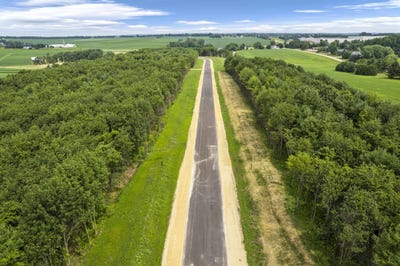 /international/us/l1-jay-drive-dodgeville-wi-110098135997/