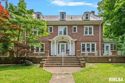 /international/us/300-s-spruce-street-pana-il-110108549648/