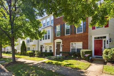 /international/us/14654-crossfield-way-woodbridge-va-110120721049/
