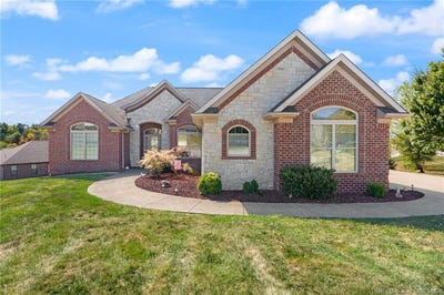 /international/us/3705-gracie-court-floyds-knobs-in-110120148539/
