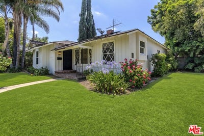 /international/us/6957-burnet-ave-van-nuys-ca-110108548835/