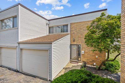 /international/us/369-cedar-tree-court-hoffman-estates-il-110119447080/