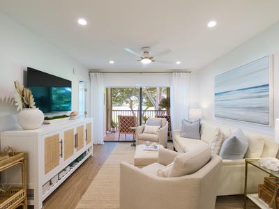 /international/us/12830-briarlake-drive-palm-beach-gardens-fl-110120483083/