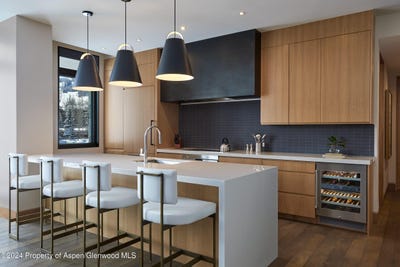 /international/us/77-wood-road-snowmass-village-co-110095952824/