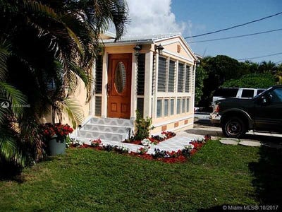 /international/us/9324-abbott-avenue-surfside-fl-110106475630/