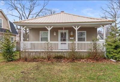 /international/us/144-s-manning-street-hillsdale-mi-110106555949/