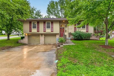 /international/us/1001-lakeview-boulevard-lee-s-summit-mo-110108884838/