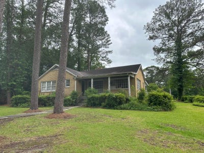 /international/us/1904-adeline-st-hattiesburg-ms-110107883034/