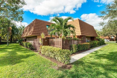 /international/us/825-center-street-jupiter-fl-110107407200/
