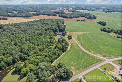 /international/us/country-wood-road-monroe-nc-110108713054/