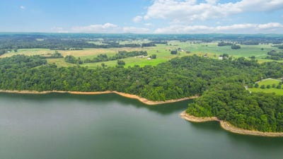 /international/us/75-fishing-creek-road-nancy-ky-110093467644/