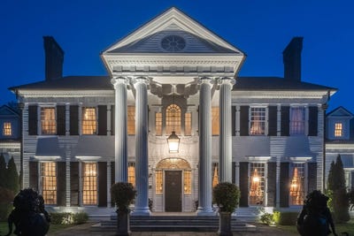 /international/us/15-meadowood-lane-chenango-ny-110106960298/