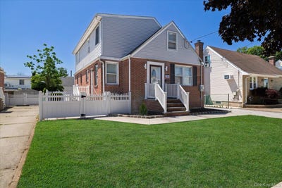 /international/us/191-raff-avenue-mineola-ny-110108221715/