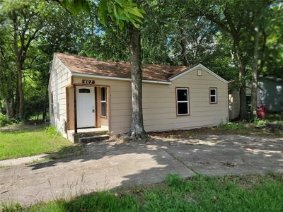 /international/us/403-halesboro-drive-bogata-tx-110100502836/