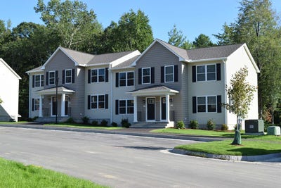 /international/us/1124-s-mammoth-road-manchester-nh-110105269613/