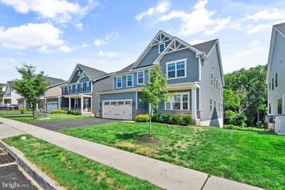 /international/us/1024-miles-court-cheltenham-pa-110119393615/