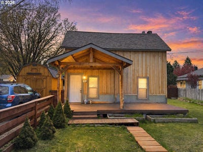 /international/us/302-s-alder-st-wallowa-or-110104573511/