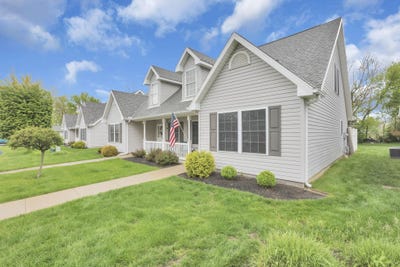 /international/us/7382-snug-harbor-drive-russells-point-oh-110107747997/