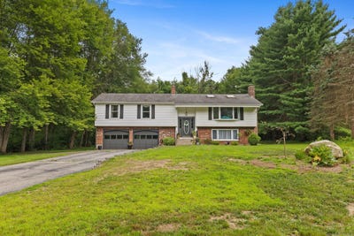 /international/us/6-robbie-road-east-haddam-ct-110101047194/