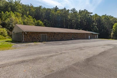 /international/us/90-stonecoal-road-horner-wv-110105971757/