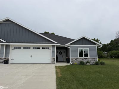 /international/us/1514-creekside-drive-humboldt-ia-110108354524/