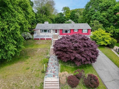 /international/us/179-woburn-st-medford-ma-110108470625/