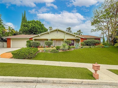 /international/us/17323-citronia-northridge-ca-110108552633/