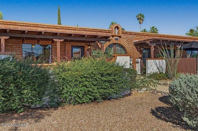 /international/us/456-s-paseo-quinta-green-valley-az-110120487755/