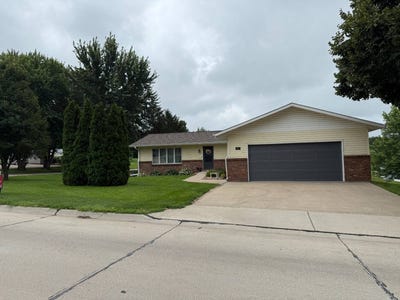 /international/us/610-e-maple-sutton-ne-110101362365/