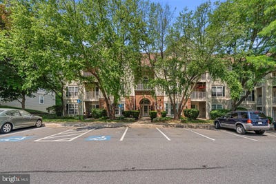 /international/us/18811-sparkling-water-drive-germantown-md-110108341891/