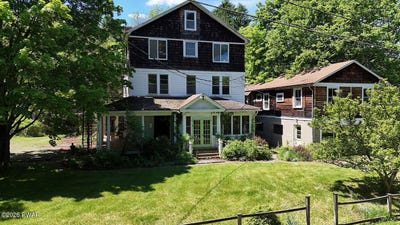 /international/us/62-delaware-avenue-damascus-pa-110108473141/